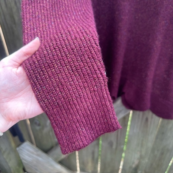 Lane Bryant Metallic Stitched Maroon Scalloped Hem Pullover Crew Neck Sweater - Picture 4 of 8